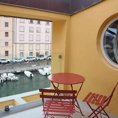 Waterfront Balcony I Grani 4 Resort Style Suite Livorno Ngoại thất bức ảnh