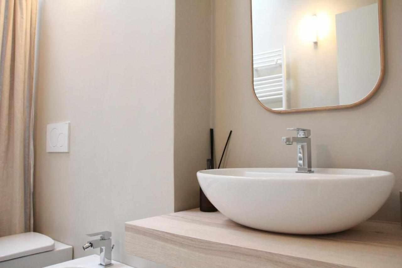 Waterfront Balcony I Grani 4 Resort Style Suite Livorno Ngoại thất bức ảnh
