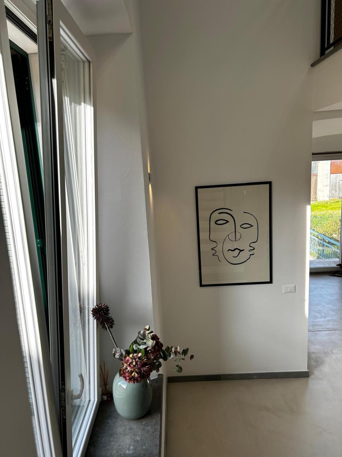 Waterfront Balcony I Grani 4 Resort Style Suite Livorno Ngoại thất bức ảnh